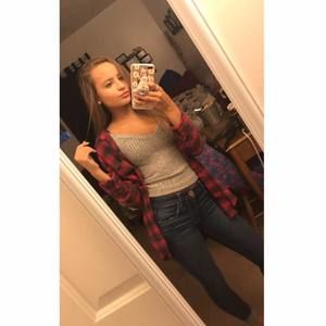 Meet your Posher, Malika